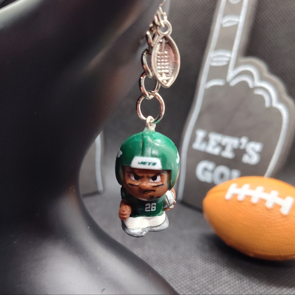 🏈 NFL JETS #26 BELL CUSTOM TEENYMATES KEYCHAIN